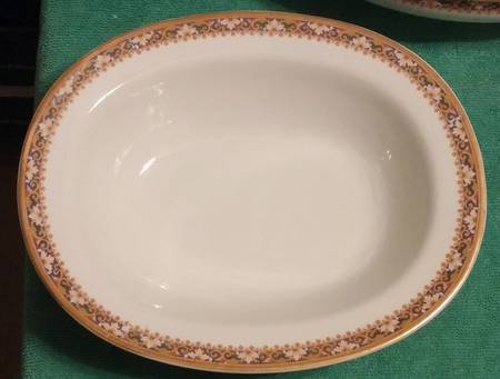 VIG36 9" Oval Vegetable Bowl
