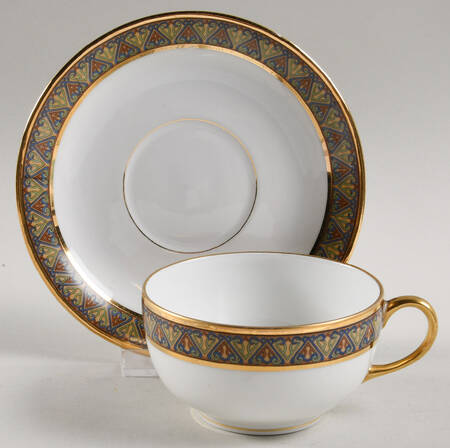 VIG52 Flat Cup & Saucer Set
