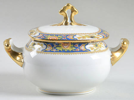 Loeser's Sugar Bowl & Lid
