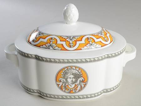 Acanthus Oval Covered Vegetable
