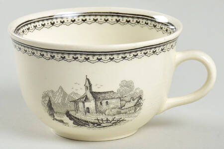 Alpina (Smooth, Black Scene) Flat Cup