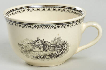 Alpina (Smooth, Black Scene) Flat Cup
