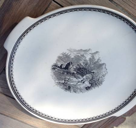 Alpina (Smooth, Black Scene) Handled Cake Plate