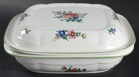 Alt Strassburg (Trim Off Edge) 1.5 Quart Square Microwave Baker with Lid