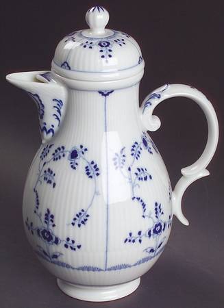 Amalienburg Coffee Pot & Lid