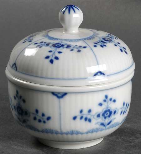 Amalienburg Sugar Bowl & Lid