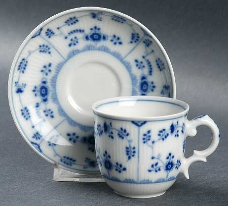 Amalienburg Flat Demitasse Cup & Saucer Set