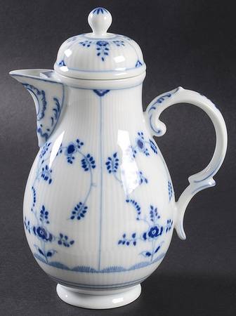 Amalienburg Small Coffee Pot & Lid