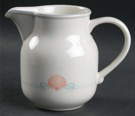Amalfi 16 Oz Pitcher