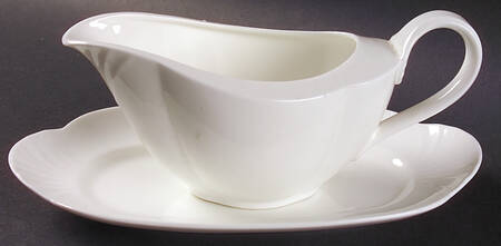 Arco Weiss Gravy Boat & Underplate/Relish