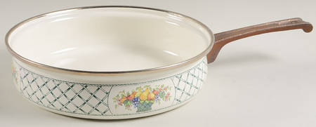 Basket 10" Metal Skillet No Lid