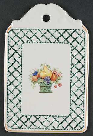 Basket Cheese and Cracker Board