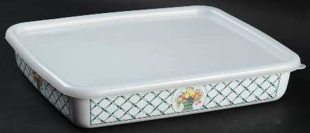 Basket 1" Rectangular Metal Baker with Plastic Lid