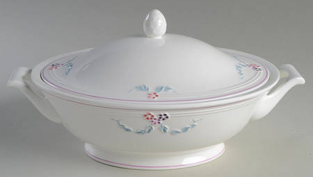Bel Fiore Oval Covered Vegetable