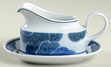 Blue Cloud Individual Gravy Boat & Plate