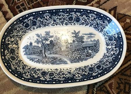 Blue Castle 12" Oval Vegetable Bowl