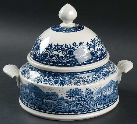 Blue Castle Sauce Boat & Lid