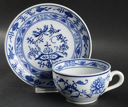 Blue Onion Flat Cup & Saucer Set