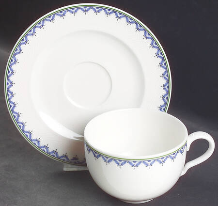 Casa Look Breakfast Cup & Cream Soup Saucer Set by Villeroy & Boch