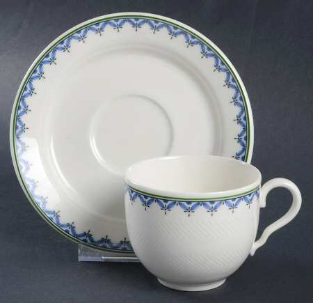 Casa Look Flat Cup & Saucer Set