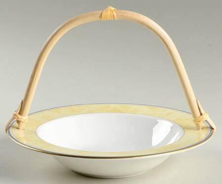 Cannes 7''-7 1/4'' Basket W/Bamboo Handle HC