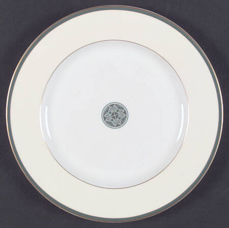 Cassis (Bone) Salad Plate