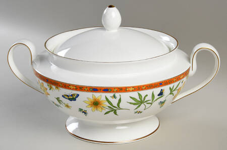 Celine Fleurs (Heinrich) Round Covered Vegetable