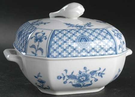 China Blue Square Covered Vegetable