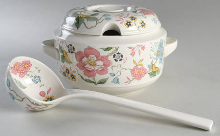 Chintz Tureen & Lid w/Ladle by Villeroy & Boch