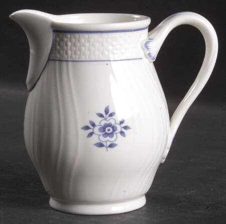 Coburg Creamer