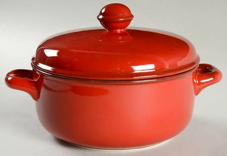 Cordoba Cordova Red (Brown Trim) 2 Qt Round Covered Casserole