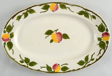 The Delicious Apple 15" Oval Serving Platter