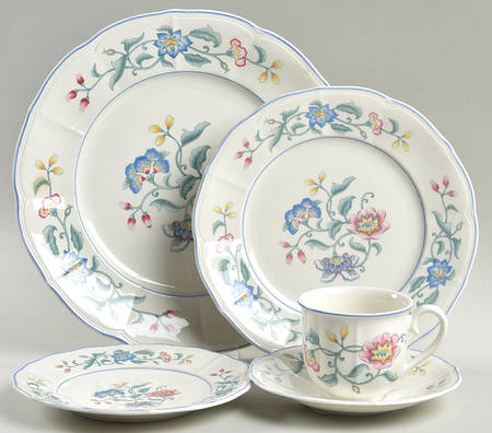 Delia 5 Piece Place Setting