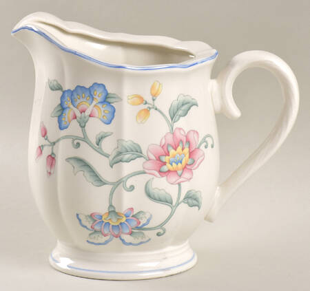 Delia 16 Oz Pitcher