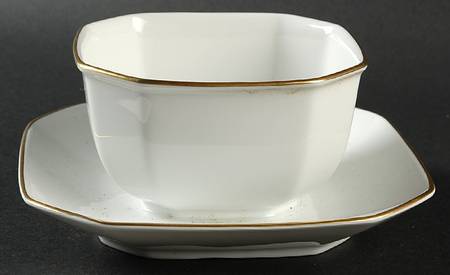 Facette Gold Gravy Boat with Attached Underplate