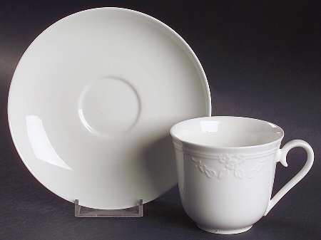 Fiori Weiss Flat Cup & Saucer Set
