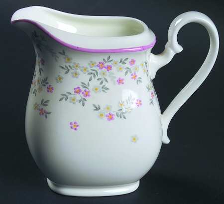 Fleurosa Creamer