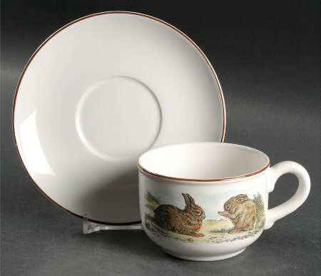 Fontainebleau (No Border, Brown Trim) Flat Cup & Saucer Set