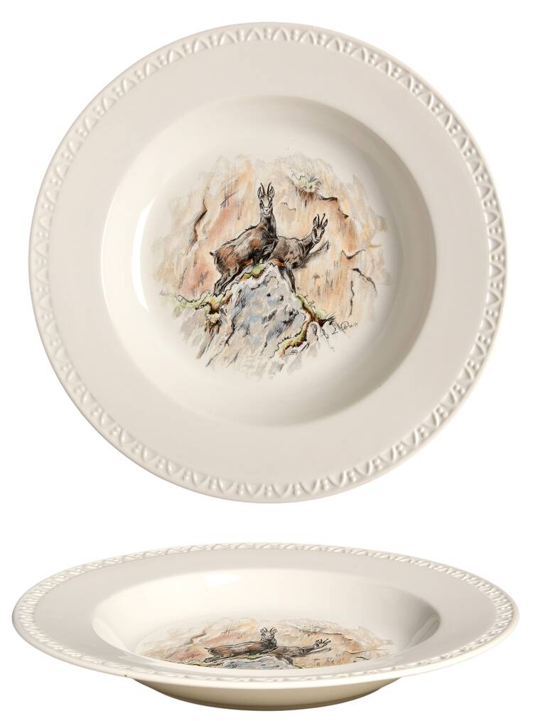 Fontainebleau (Raised Dots, No Trim) Large Rim Soup Bowl