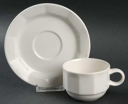 Geo Flat Cup & Saucer Set