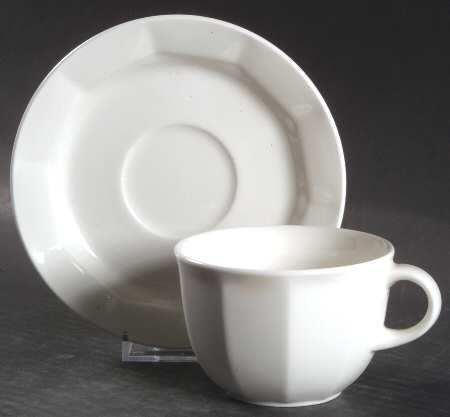 Geo Flat Cup & Saucer Set