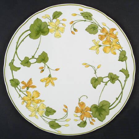 Geranium (Non Ribbed Rim) Cake Plate