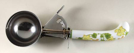 Geranium (Non Ribbed Rim) Ceramic Handled Ice Cream Scoop