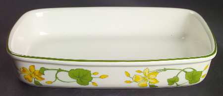 Geranium (Non Ribbed Rim) 9" Rectangular Baker