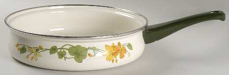 Geranium (Non Ribbed Rim) 10" Metal Skillet No Lid