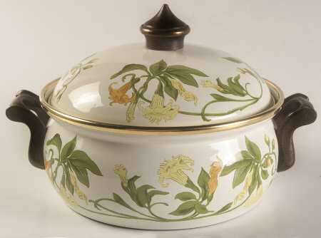 Geranium (Non Ribbed Rim) 1.5 Quart Metal Stew Pot