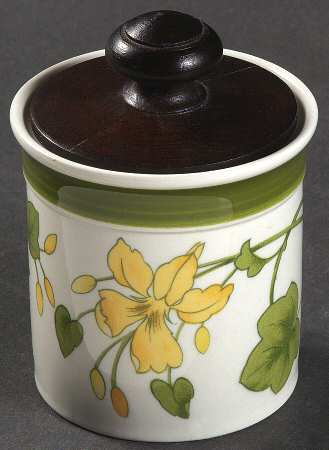 Geranium (Non Ribbed Rim) Large Spice Jar & Lid