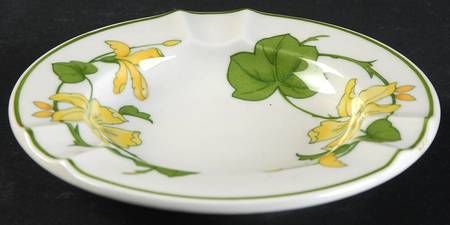 Geranium (Non Ribbed Rim) 4" Ashtray