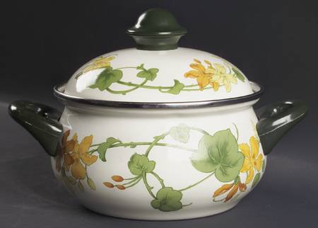 Geranium (Non Ribbed Rim) 2 Quart Metal Stew Pot