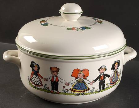Hansi D'Alsace 3 Quart Round Covered Casserole